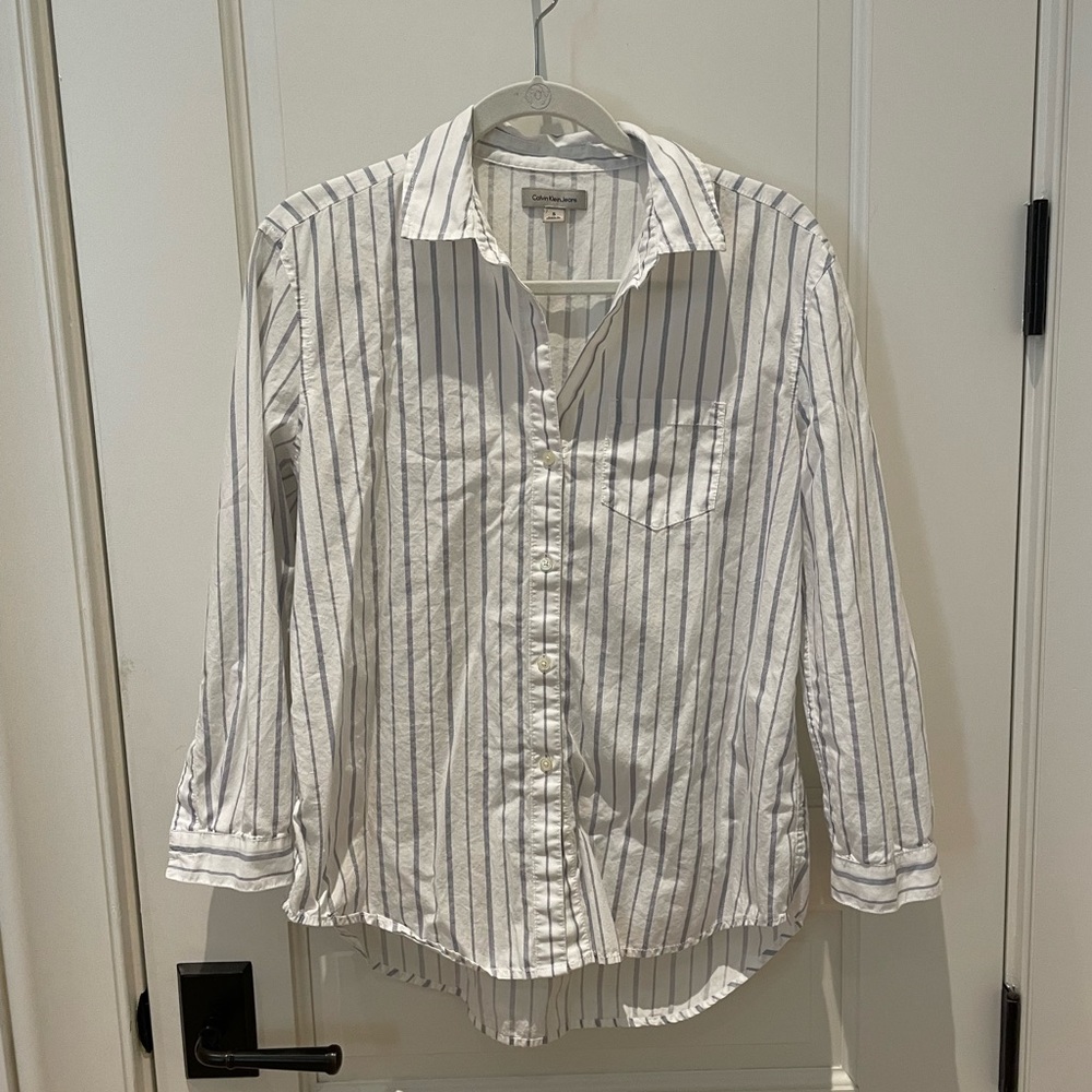 💫3 for $25💫 Calvin Klein Button Down